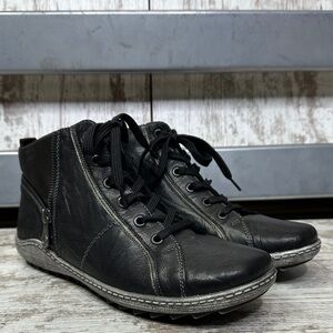 REMONTE R1480 black leather Booties Women’s Sz 40